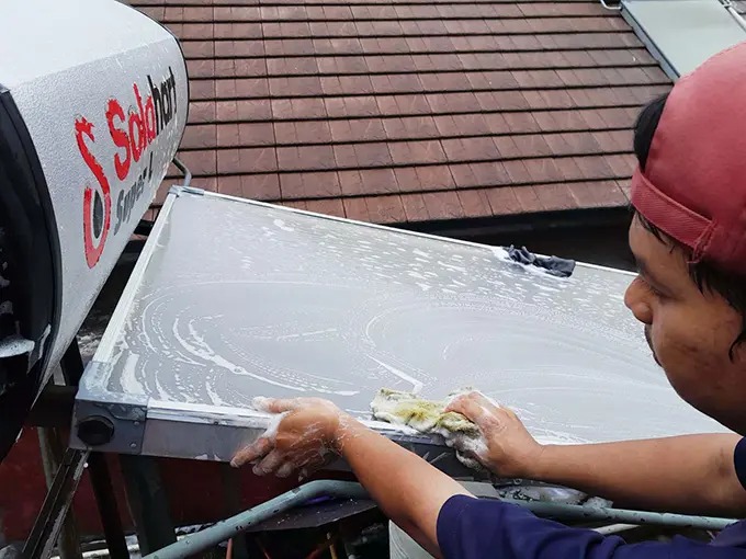 Pemasangan Solar Water Heater